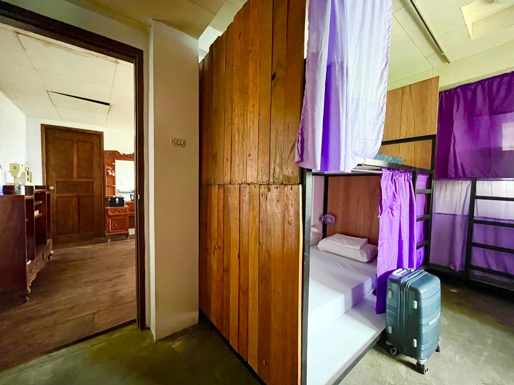 Uncharted Hostel Puerto Galera Εξωτερικό φωτογραφία