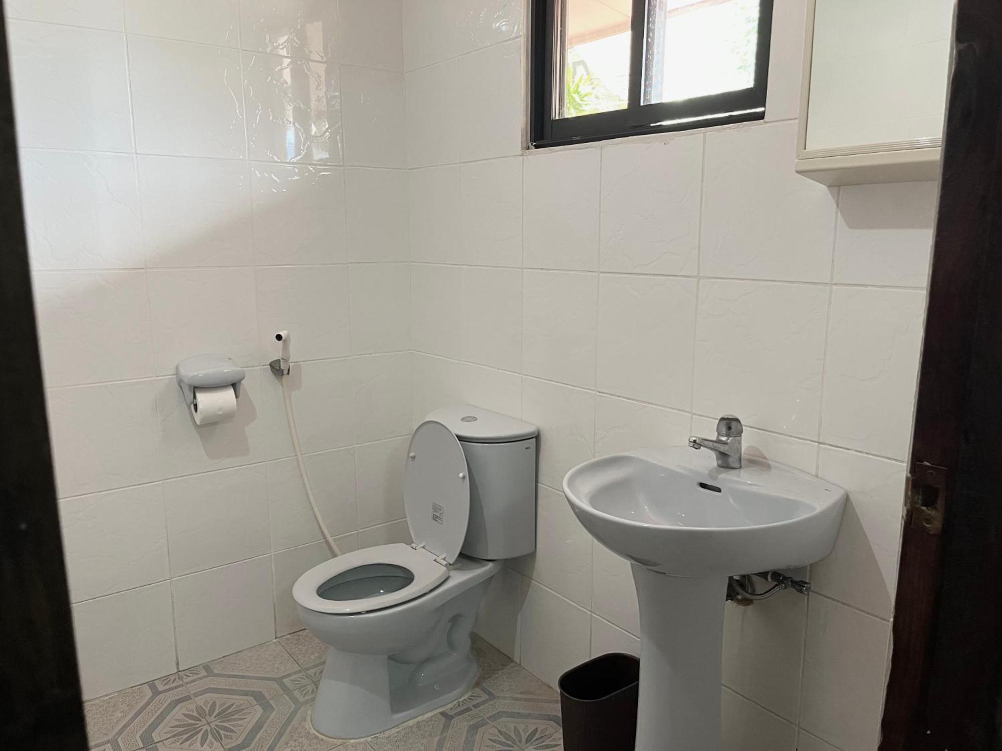 Uncharted Hostel Puerto Galera Εξωτερικό φωτογραφία