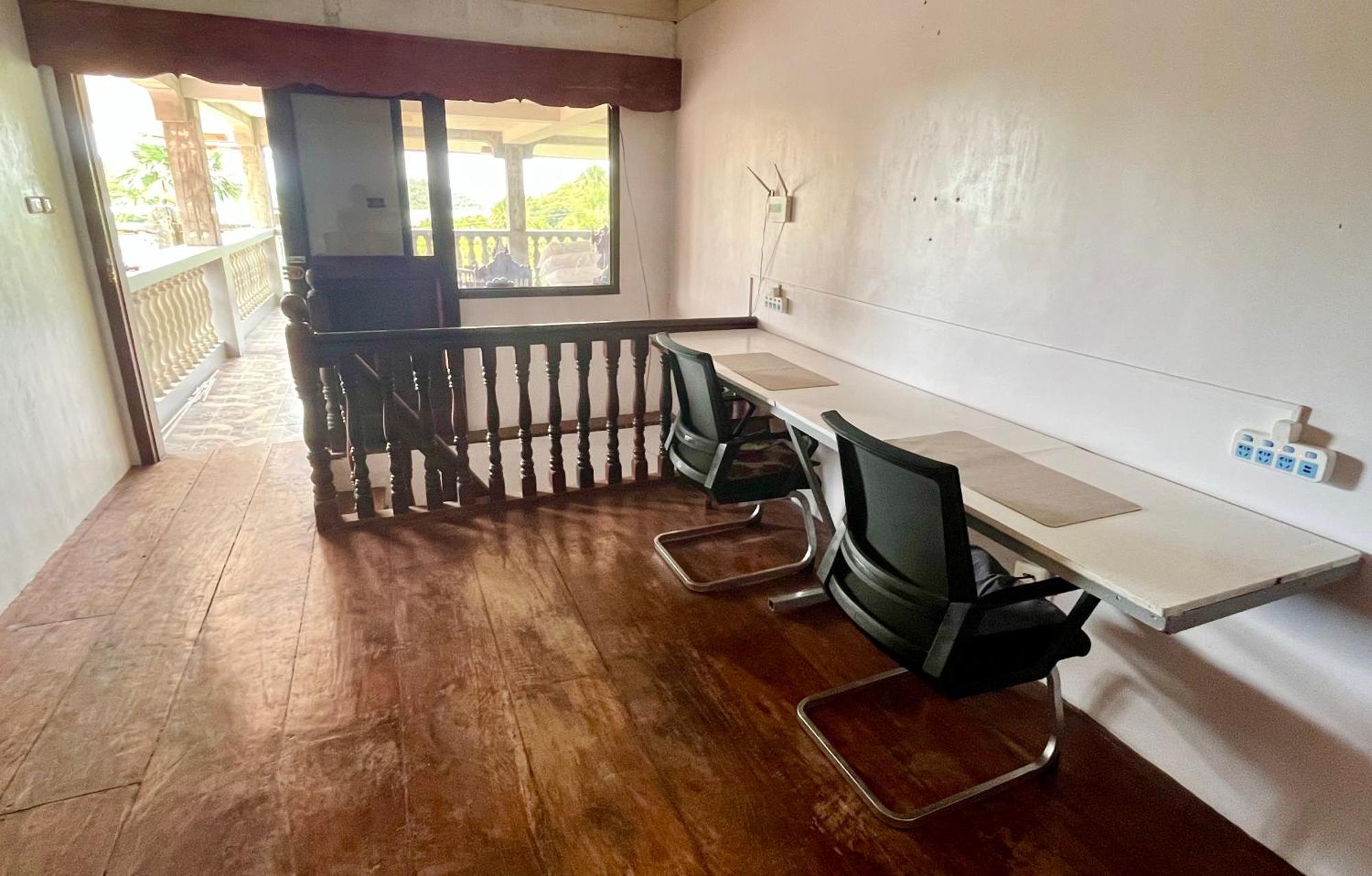 Uncharted Hostel Puerto Galera Εξωτερικό φωτογραφία